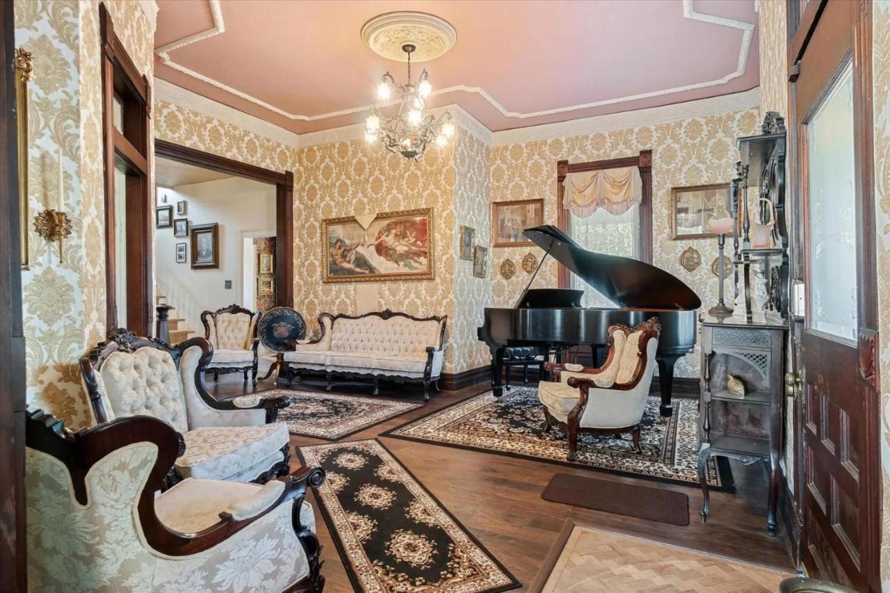 Four Winds Victorian Venue & Suites Bonham Zewnętrze zdjęcie